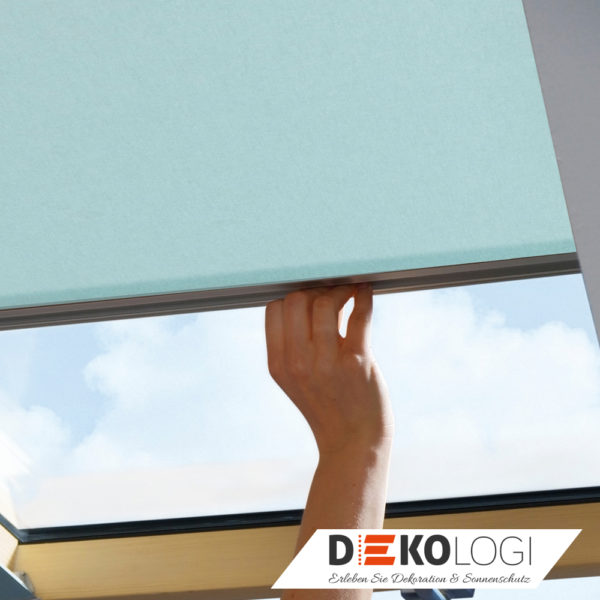 Fakro Komfort Rollo Wohndachfenster Sonnenschutz mit Seitenschienen ARP
