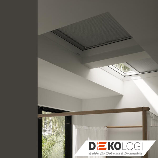 Heruntergezogenes Solar Wabenplissee FSK