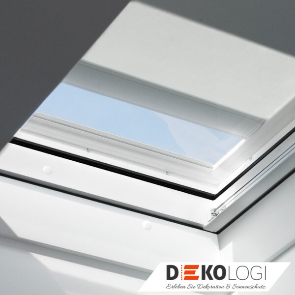 Elektrische Hitzeschutzmarkise für Flachdachfenster