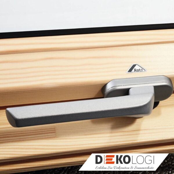 Roto Fenstergriff R4/R7 in Weiß-Aluminium am Holzfenster