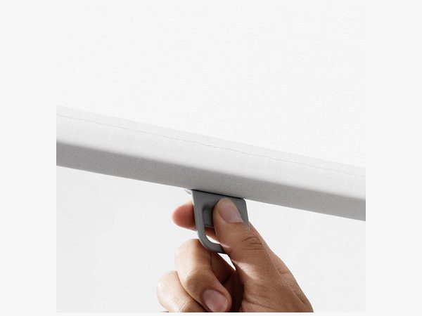 VELUX Haltegriff 948422 am Rollo
